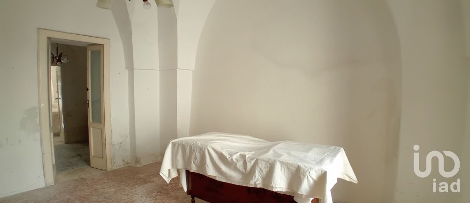 Casa indipendente 7 locali di 115 m² in Nociglia (73020)