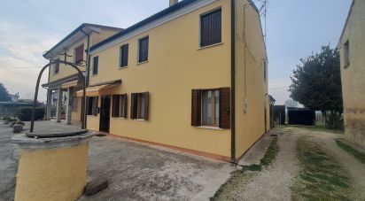 Casa indipendente 5 locali di 268 m² in Crespino (45030)