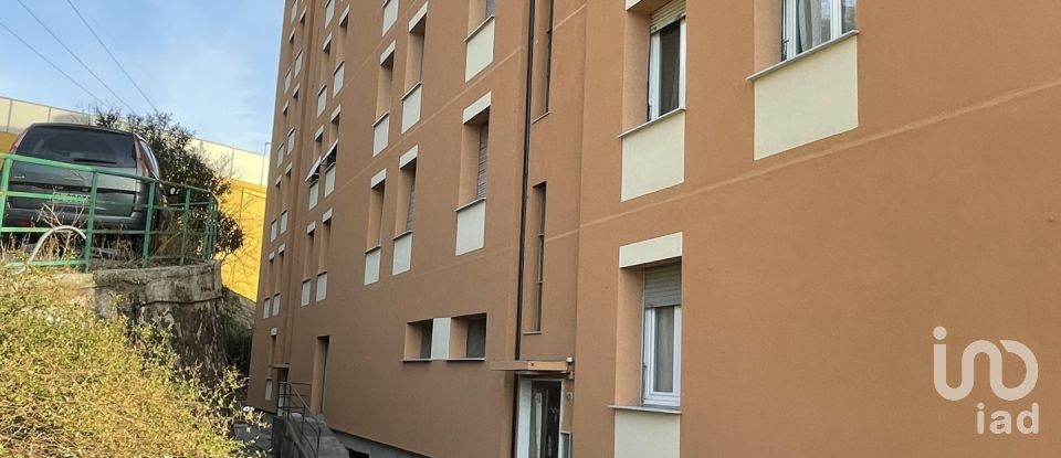 Appartamento 6 locali di 97 m² a Genova (16152)