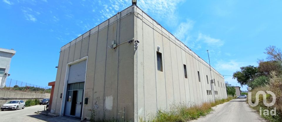 Warehouse of 238 m² in Augusta (96011)