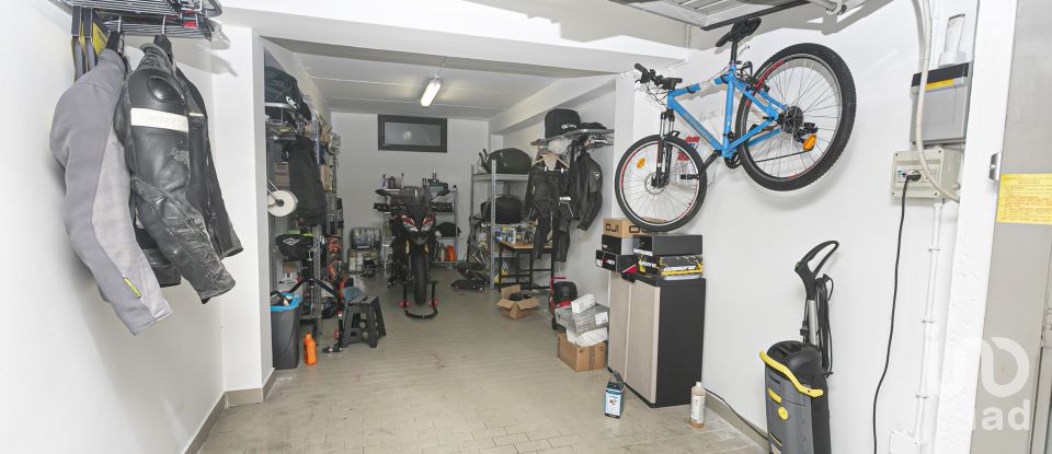 Posto auto di 26 m² in Genova (16148)