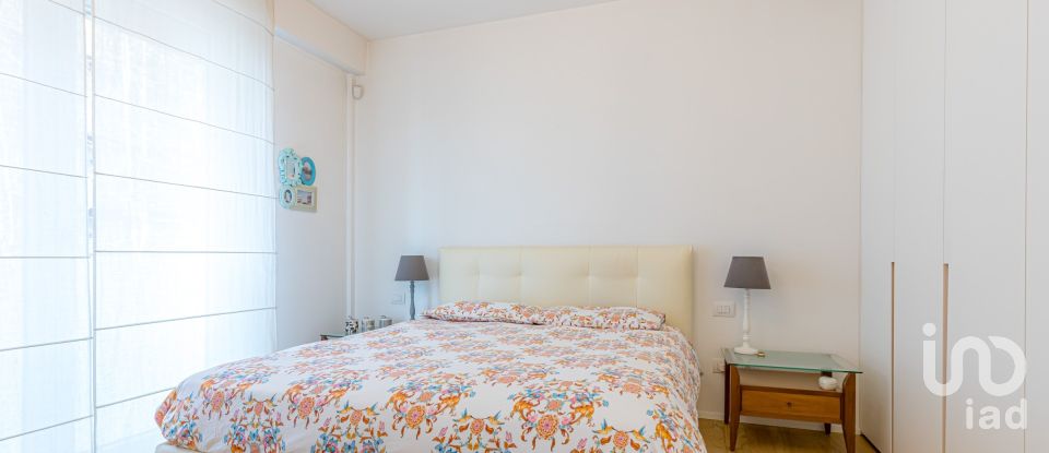 Four-room apartment of 130 m² in Cantù (22063)