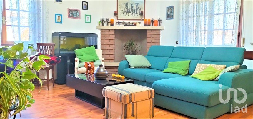 Casa indipendente 12 locali di 623 m² in Ponti sul Mincio (46040)