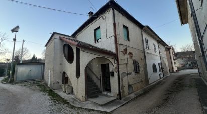 Lodge 7 rooms of 80 m² in Falerone (63837)