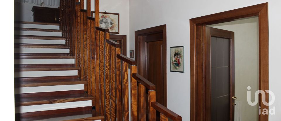 Casa indipendente 5 locali di 121 m² in Treia (62010)