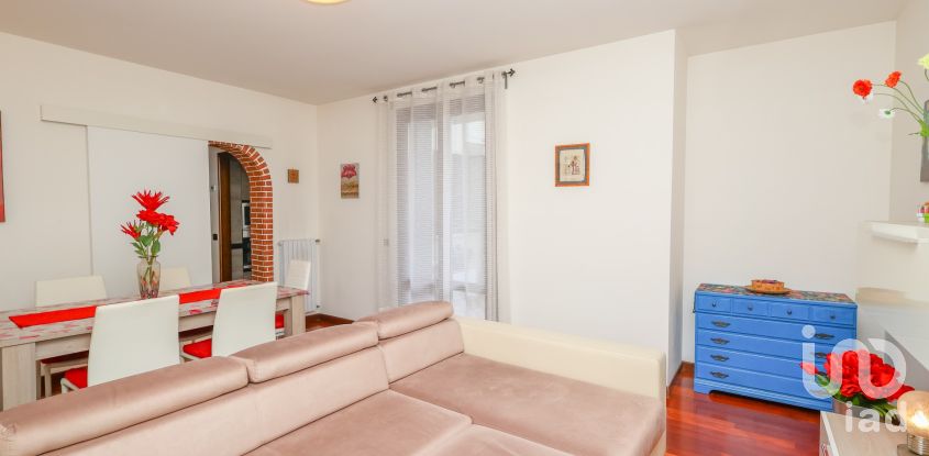 Three-room apartment of 103 m² in Padova (35136)