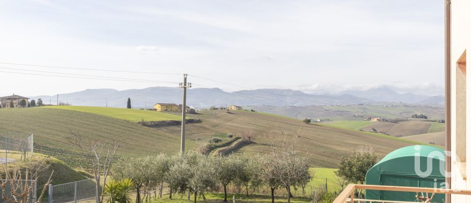 Casa indipendente 10 locali di 400 m² in Filottrano (60024)