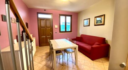 Two-room apartment of 52 m² in Sirmione (25019)
