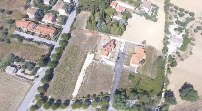 Terreno residenziale di 1.692 m² in Osimo (60027)