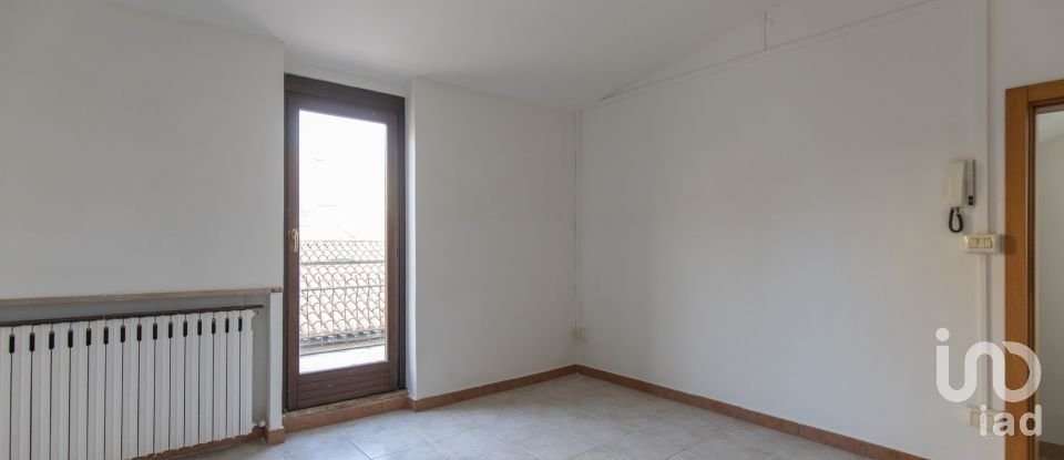 Duplex 2 rooms of 77 m² in Osimo (60027)