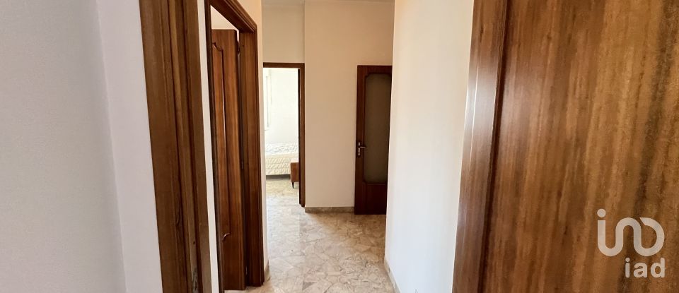 Apartment 10 rooms of 200 m² in Monte Urano (63813)