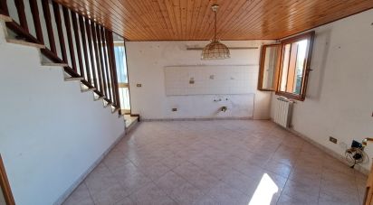 House 8 rooms of 220 m² in Ceregnano (45010)