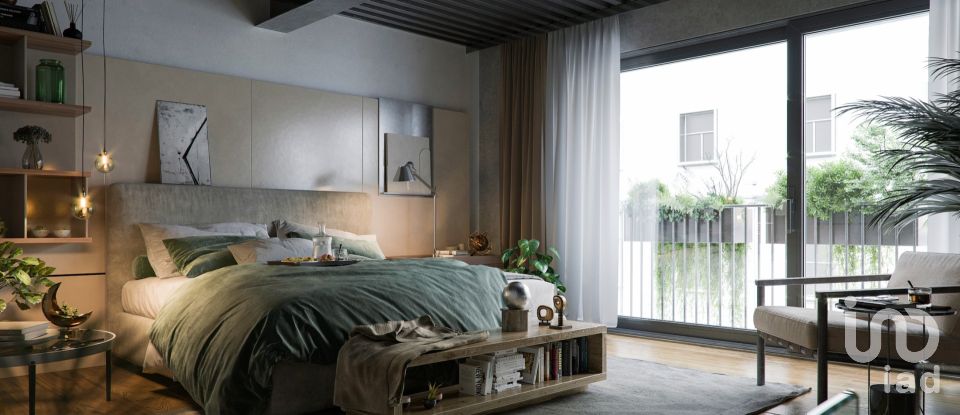 Duplex 4 rooms of 184 m² in Milano (20156)