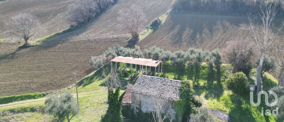 Townhouse 5 rooms of 230 m² in Morrovalle (62010)