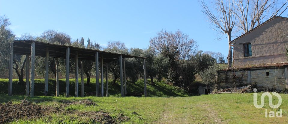 Townhouse 5 rooms of 230 m² in Morrovalle (62010)