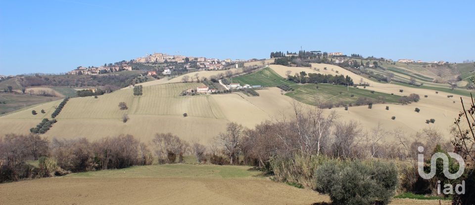 Townhouse 5 rooms of 230 m² in Morrovalle (62010)