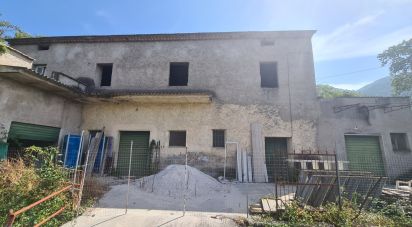 Negozio / locale commerciale di 481 m² in Sant'Elia Fiumerapido (03049)