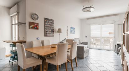 Three-room apartment of 94 m² in Pomezia (00071)