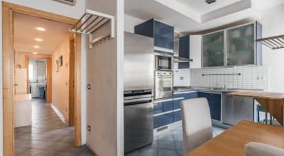 Trilocale di 94 m² a Pomezia (00071)