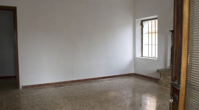 Costruzione di 204 m² in Cavaion Veronese (37010)