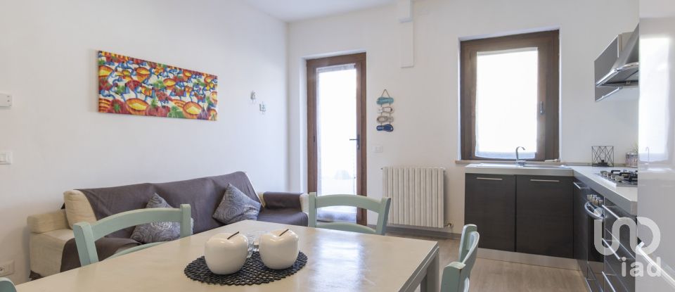 Three-room apartment of 64 m² in Numana (60026)