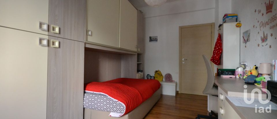 Appartamento 5 locali di 94 m² a Genova (16139)
