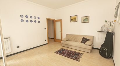 Three-room apartment of 80 m² in Genova (16149)