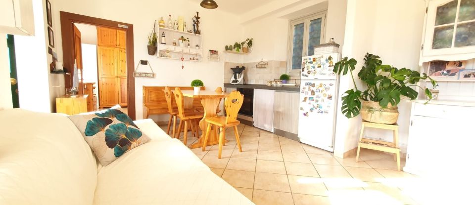 Two-room apartment of 52 m² in Cogoleto (16016)