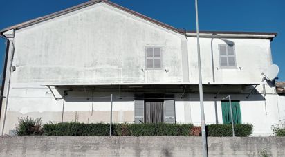 Casa di paese 5 locali di 90 m² in San Costanzo (61039)
