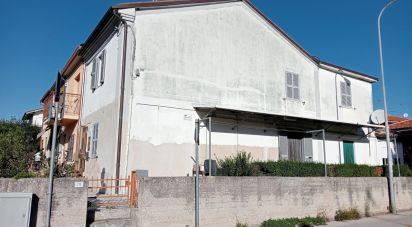Casa di paese 5 locali di 90 m² in San Costanzo (61039)