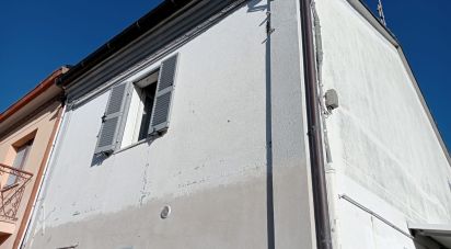 Casa di paese 5 locali di 90 m² in San Costanzo (61039)