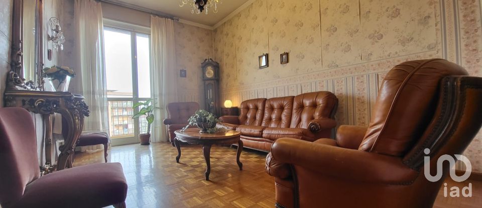 Appartamento 5 locali di 110 m² a Torino (10137)