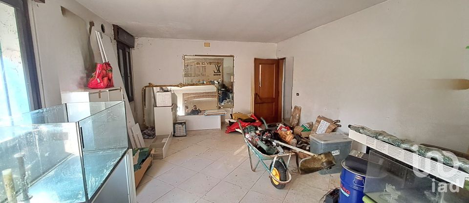 House boat 8 rooms of 240 m² in Villamarzana (45030)