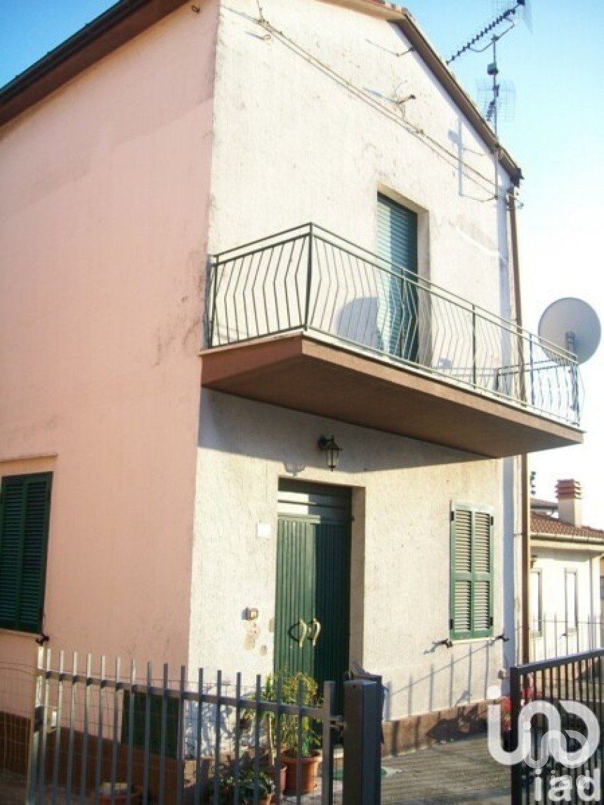 Mansion 6 rooms of 119 m² in Notaresco (64024)