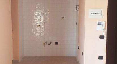 Loft 6 locali di 101 m² a Bellante (64020)