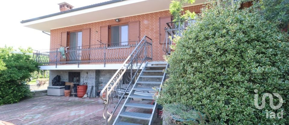 Casa 5 locali di 250 m² in San Giusto Canavese (10090)