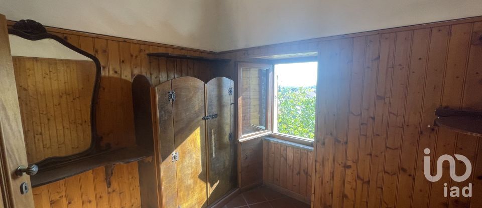 Traditional house 4 rooms of 110 m² in Boissano (17054)