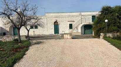 Villa storica 10 locali di 180 m² in Cisternino (72014)