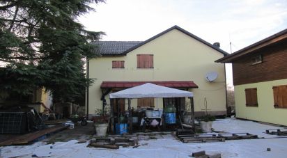 House boat 10 rooms of 697 m² in Castell'Arquato (29014)