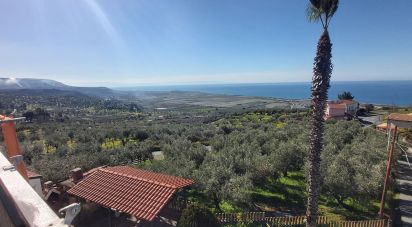 Appartamento 7 locali di 133 m² a Amantea (87032)