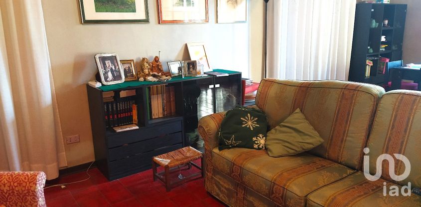 Casa indipendente 11 locali di 700 m² in Giulianova (64021)