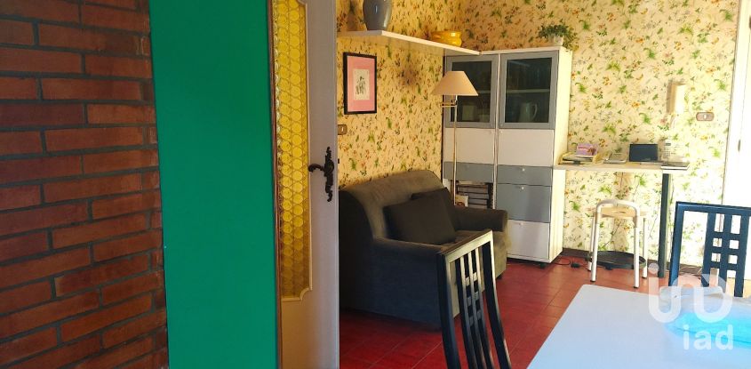 Casa indipendente 11 locali di 700 m² in Giulianova (64021)