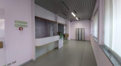 Shop / premises commercial of 287 m² in Rovellasca (22069)