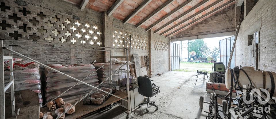 Country house 7 rooms of 650 m² in Massa Fiscaglia (44025)