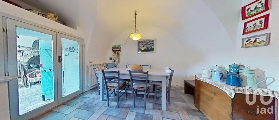 Casa indipendente 6 locali di 160 m² in Ventimiglia (18039)