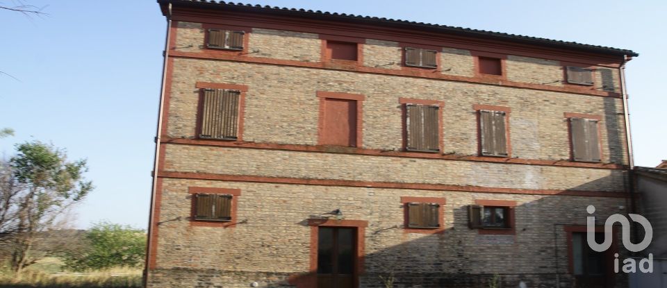 Casa indipendente 7 locali di 288 m² in Treia (62010)