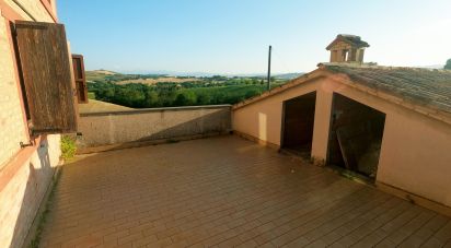 Casa indipendente 7 locali di 288 m² in Treia (62010)