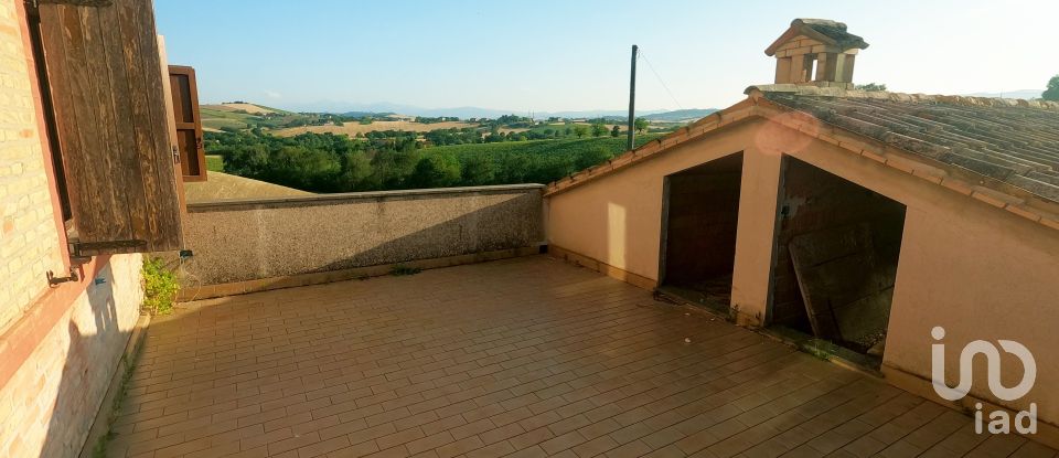 Casa indipendente 7 locali di 288 m² in Treia (62010)