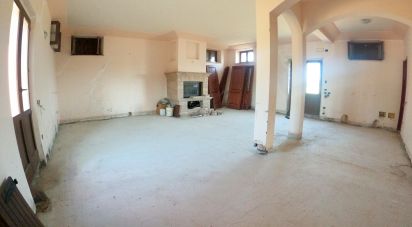 Casa indipendente 7 locali di 288 m² in Treia (62010)