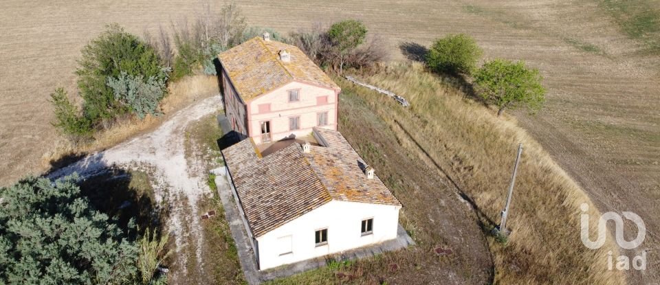 Casa indipendente 7 locali di 288 m² in Treia (62010)